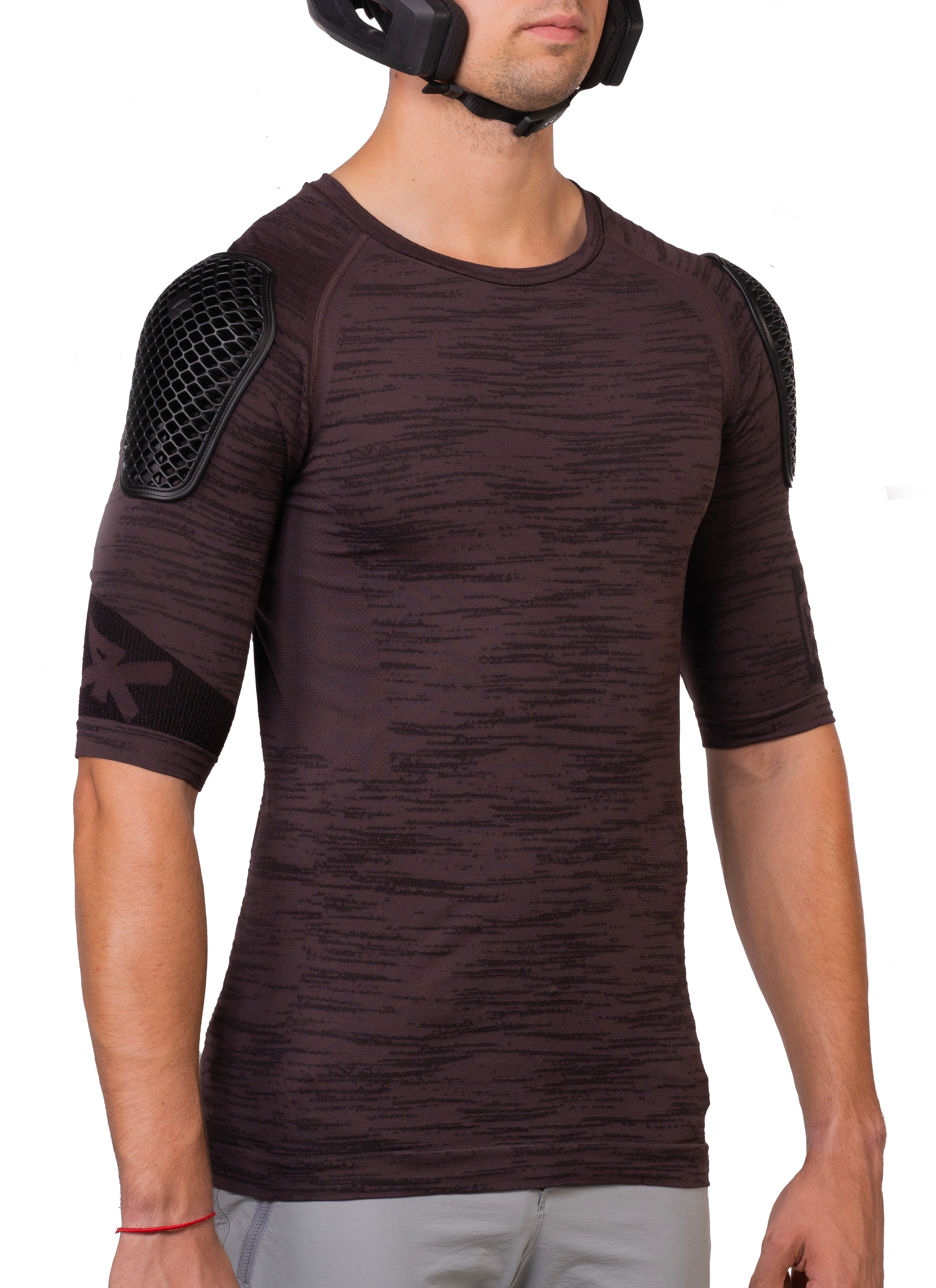 “Back-Pad-Less” Version + FREE BASE LAYER (limited Of.)
